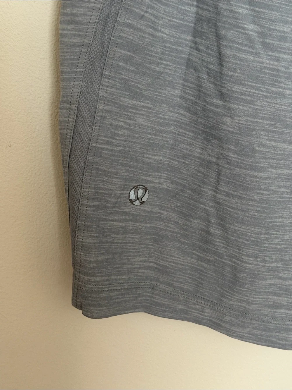 Lululemon Men’s Pace Breaker 7” Shorts size Medium